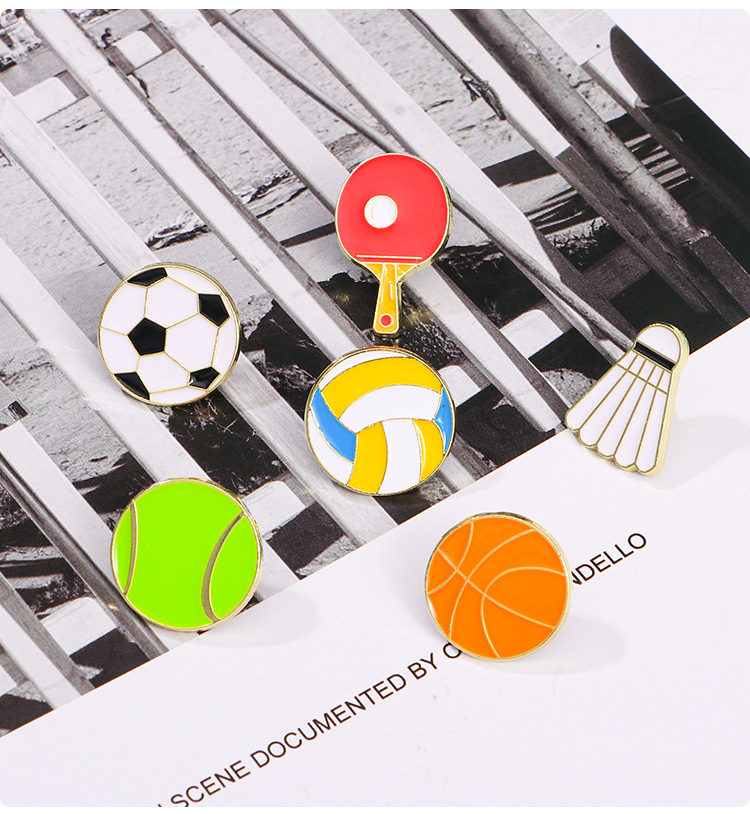 Football Cartoon Brooch Basket - Badminton Icon ulasan dan harga